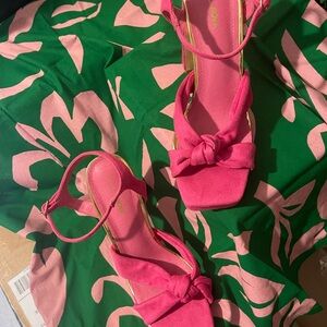 Pink Knotted Strap Sandals